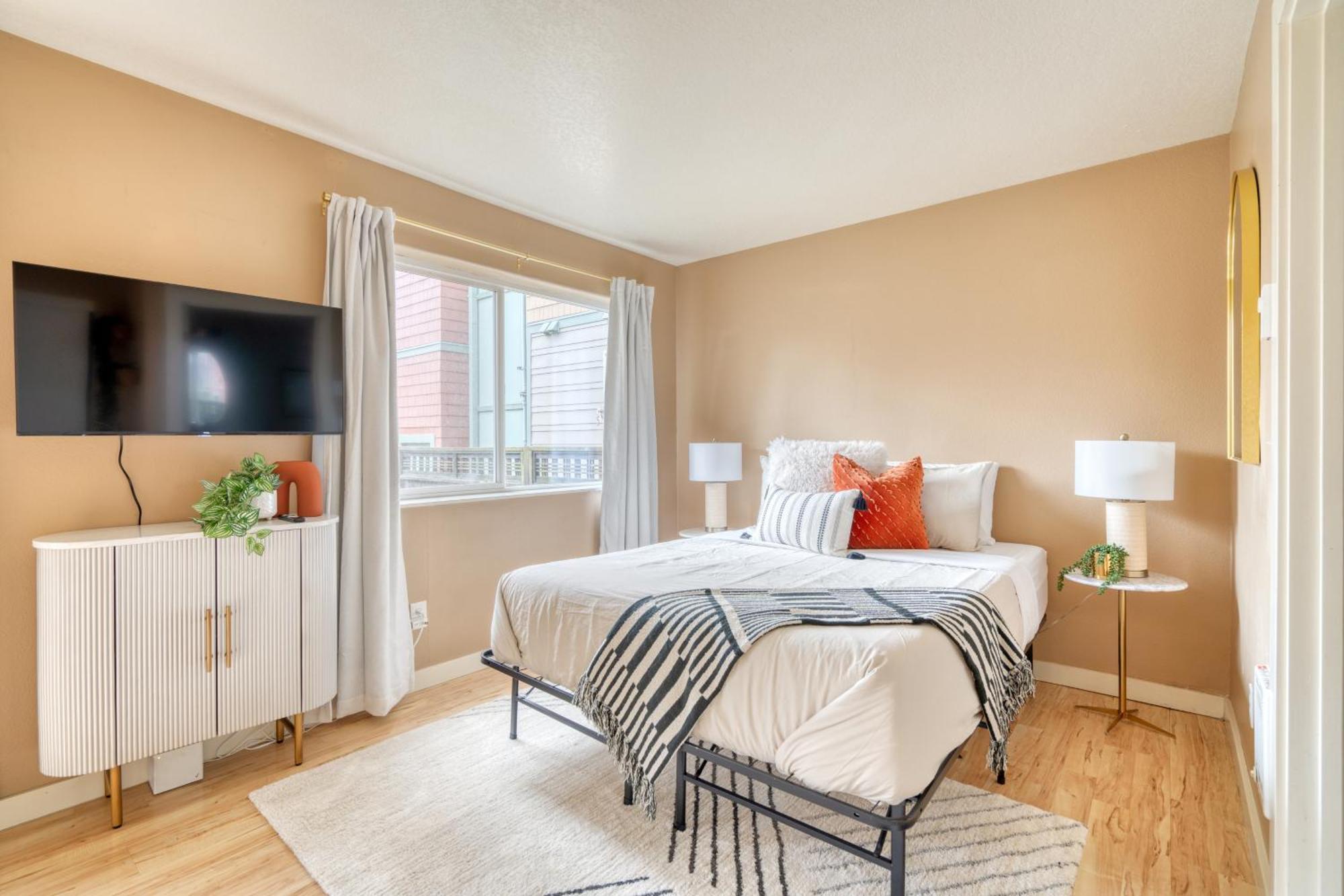Holiday home Collection - John's Landing Haven - Near Ohsu *