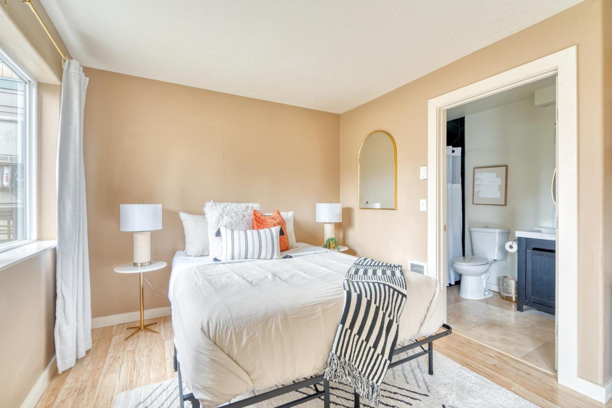 Holiday home Collection - John's Landing Haven - Near Ohsu *